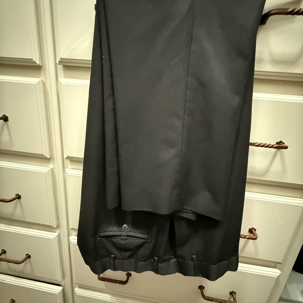 Roundtree & Yorke Black Chinos